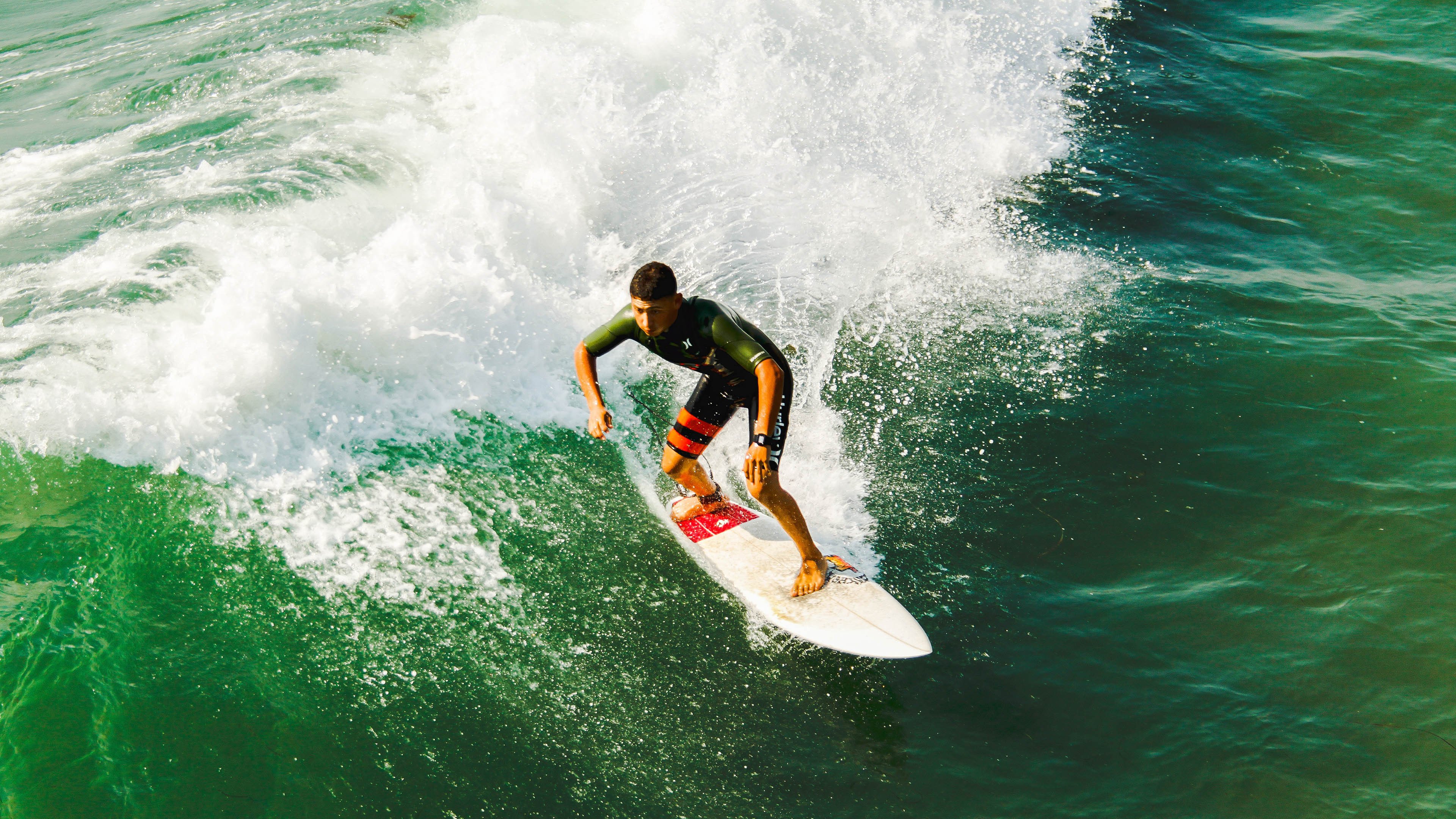 篮球训练科技提升球员表现，篮球技术训练步骤内容